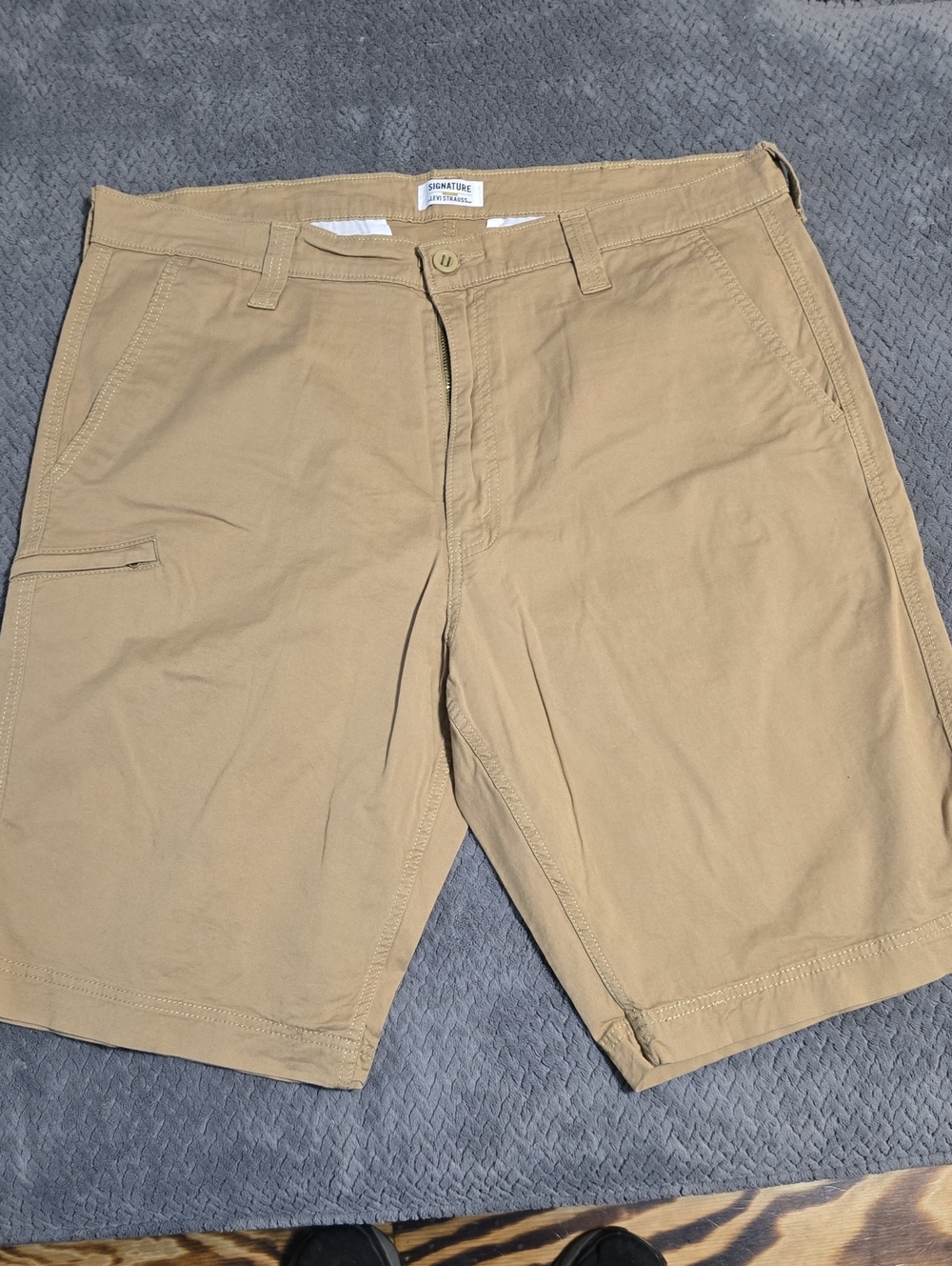 Signature by Levi Strauss Tan Flat-Front Men's Shorts